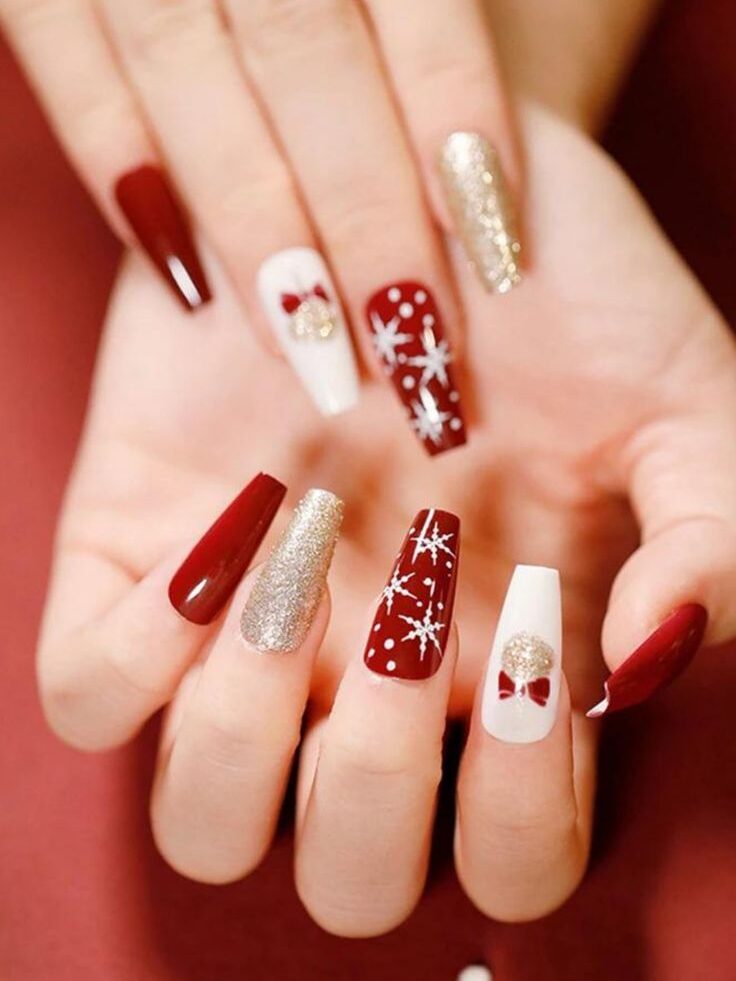 36 Ideias Encantadoras De Unhas De Natal Para Celebrar Essa Data Especial