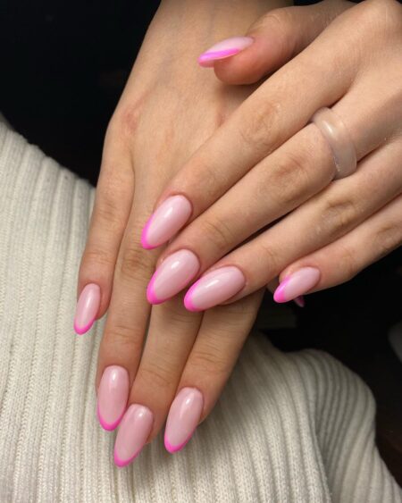 unhas decoradas na cor rosa