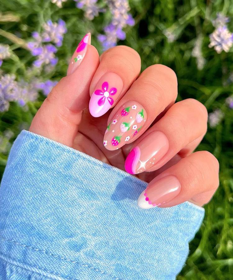 unhas decoradas na cor rosa