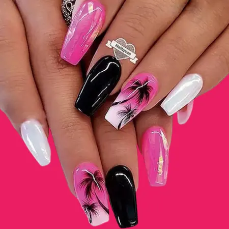 unhas decoradas na cor rosa