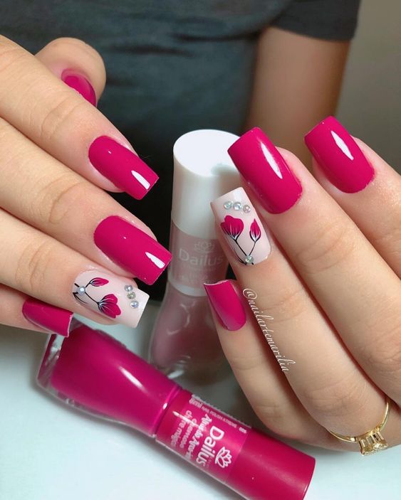 unhas decoradas na cor rosa