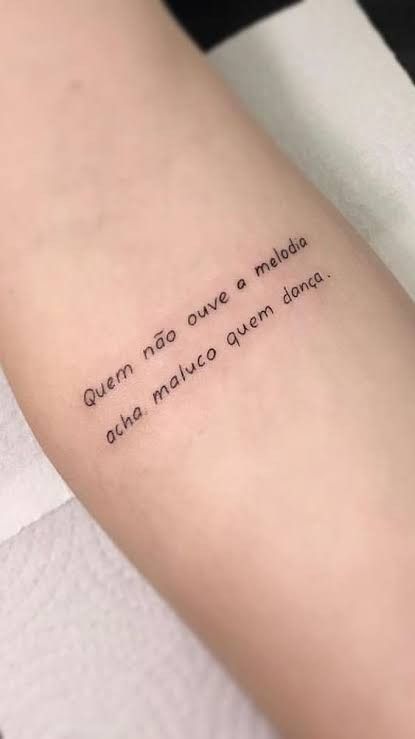 Tatuagens Femininas,tattoos femininas,tatuagens minimalistas,Tattoos florais