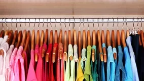 organizar o guarda-roupa,guarda-roupa organizado