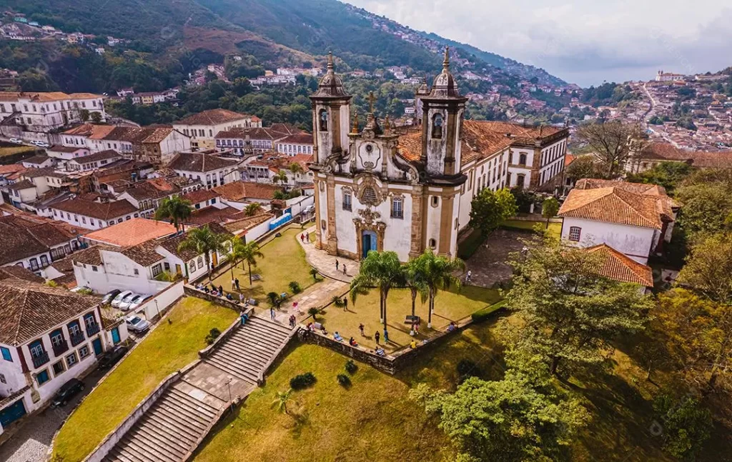 7 Lugares para Mulher Viajar Sozinha no Brasil 3 viajar sozinha para ouro preto, minas gerais