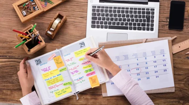 calendário com rotina de faxina semanal